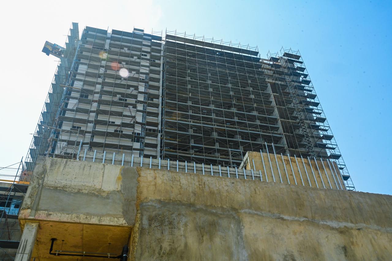 Novotel exterior glazing system